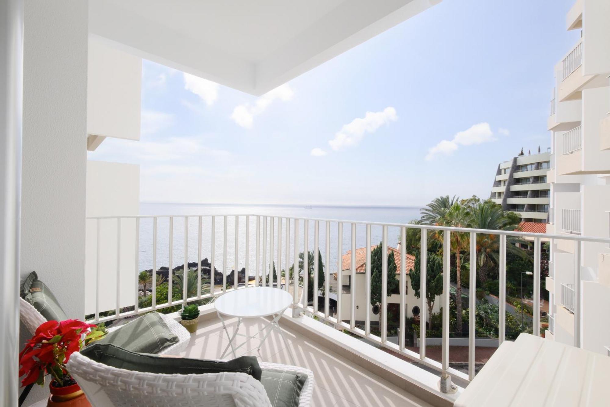 Apartamentos Do Mar - Pikis Flat Фуншал Екстериор снимка